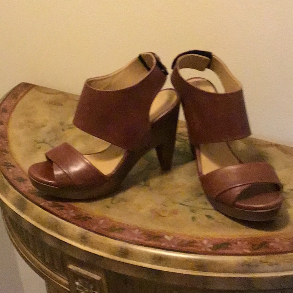 Cocolico Italian made high heel sandals never worn